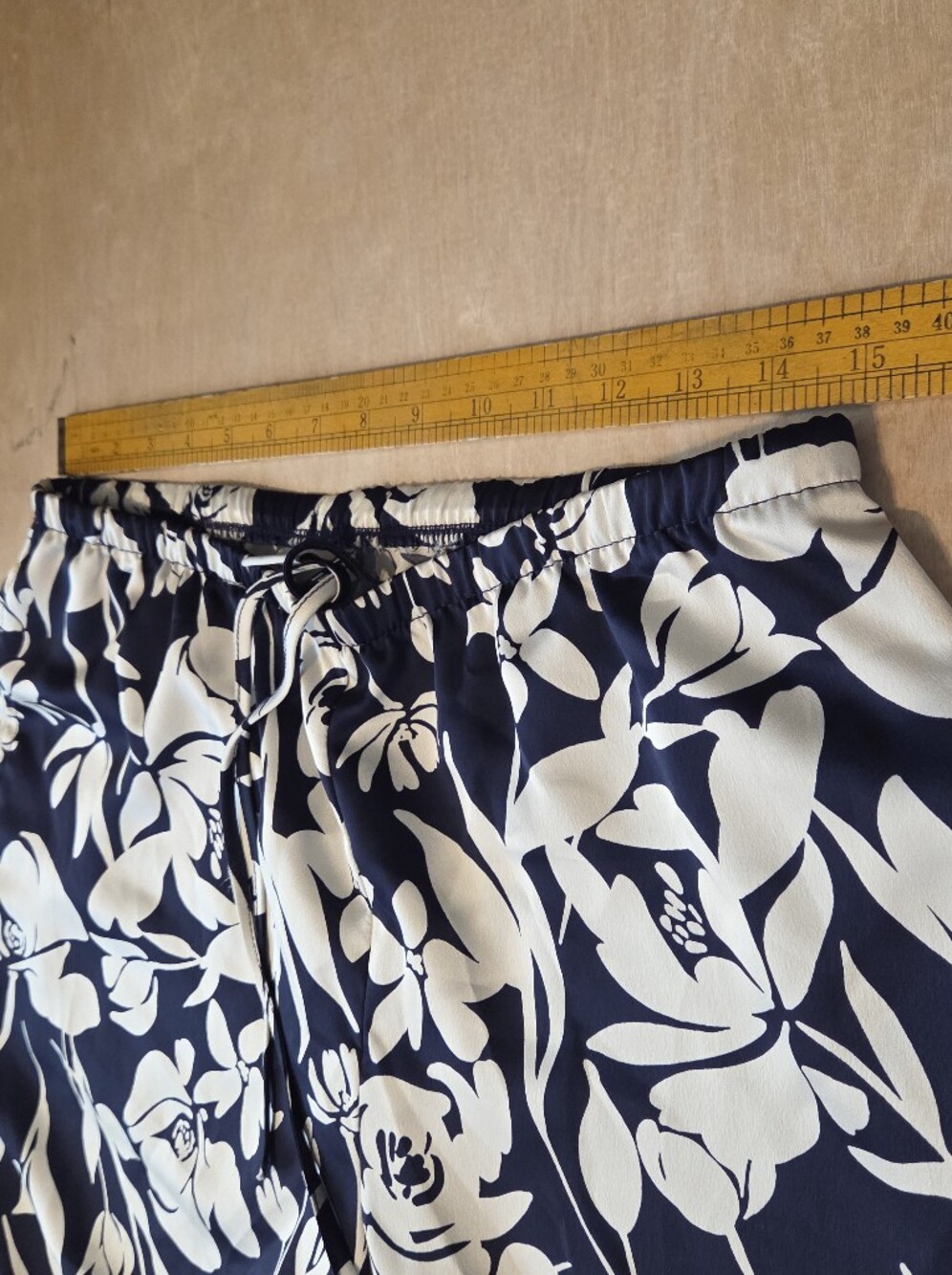 Navy And Cream Floral Wide-Leg Pants - Picture 8 of 14